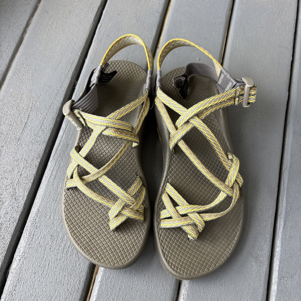 New Chaco Womens Sandals Size 8 ZX/2 Classic Strappy Hiking yellow